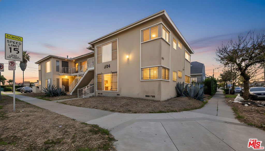 304 E 95th Street 6