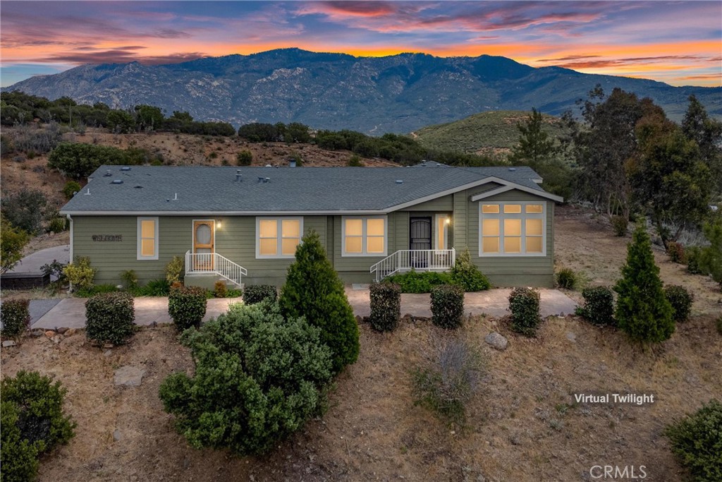 47112 Woodcliff Drive