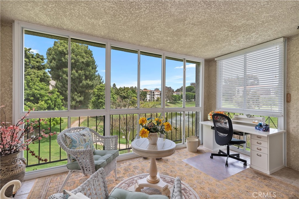 5515 Paseo Del Lago W 1D