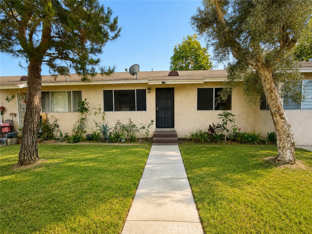 511 1/2 Bayport St.