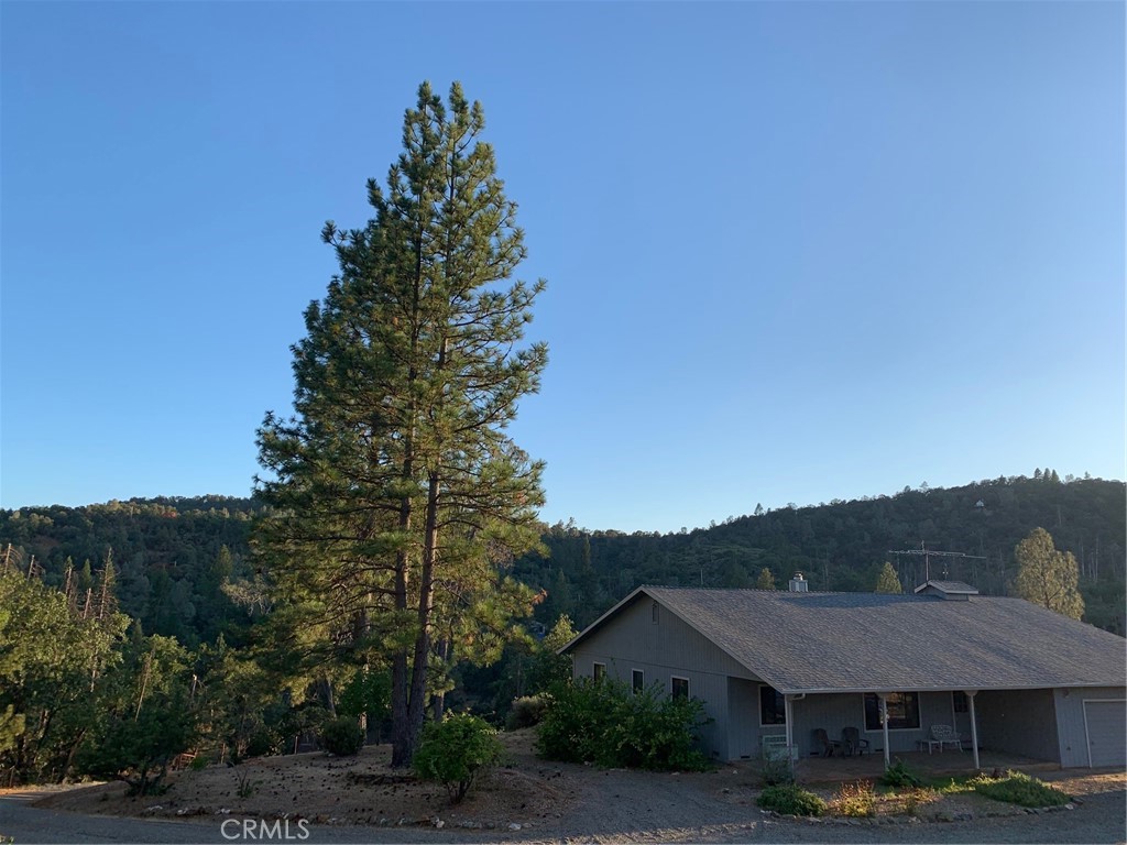 5636 E Whitlock