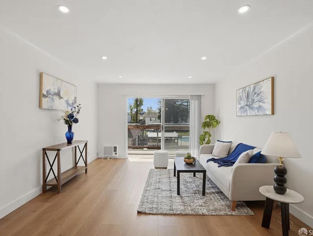4081 Clayton Road 235
