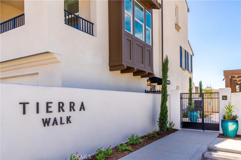 170 Tierra Lane