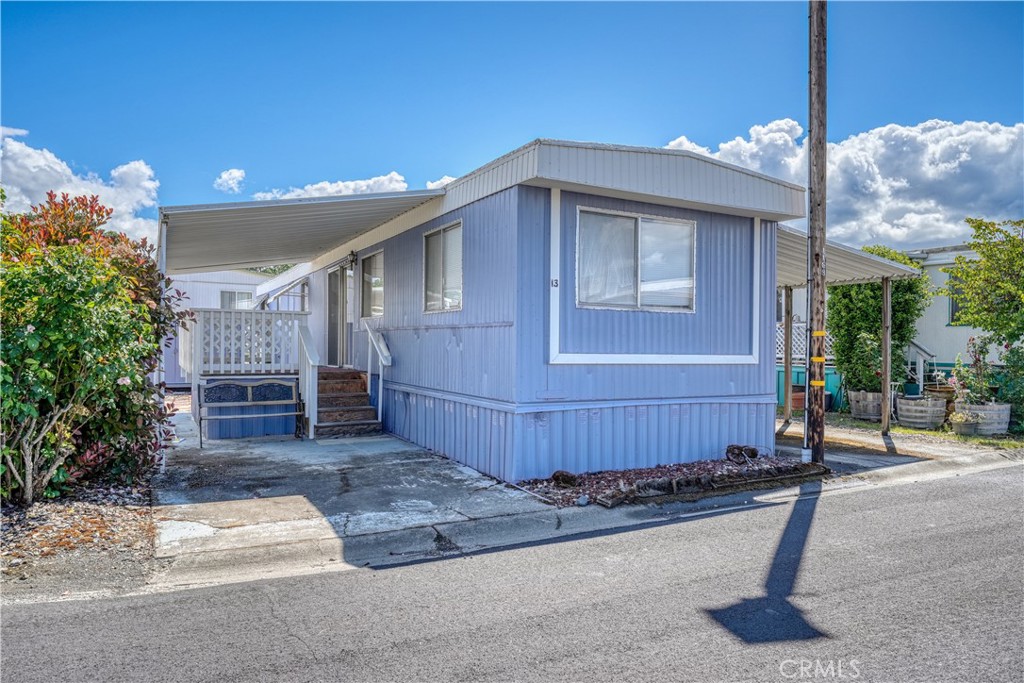 1025 Martin Street 13