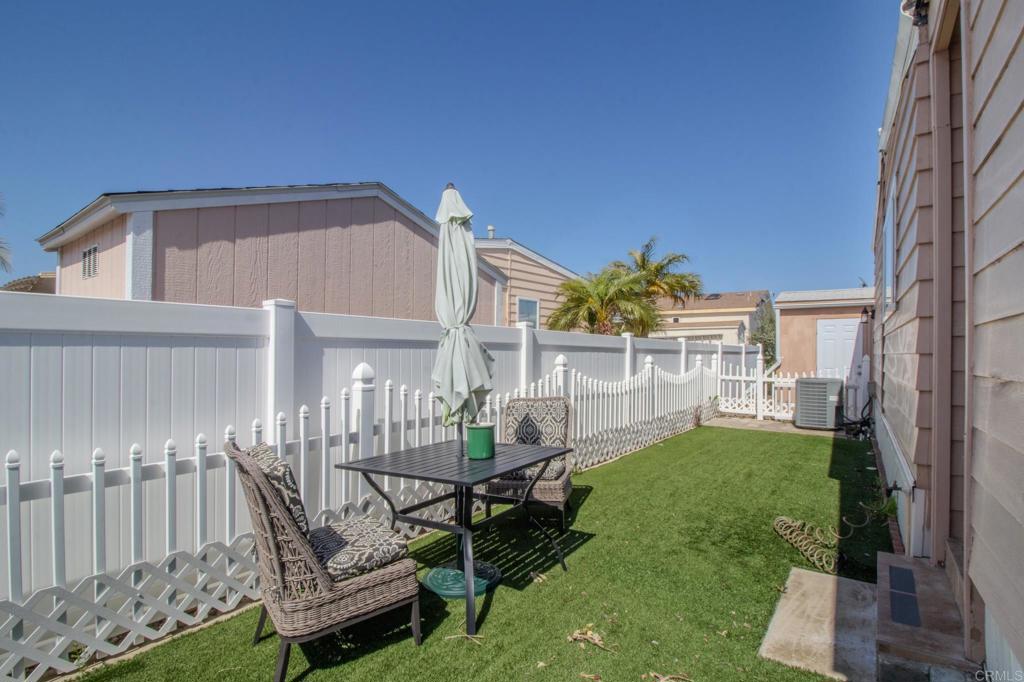 200 N El Camino Real SPC 181