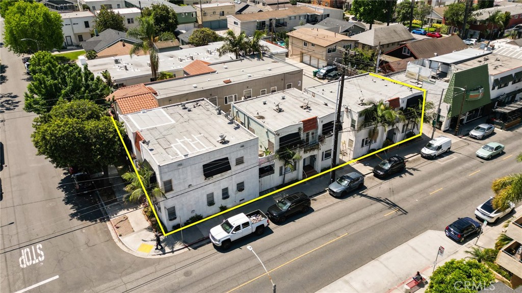3522 E Broadway