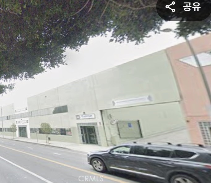 3439 S Main