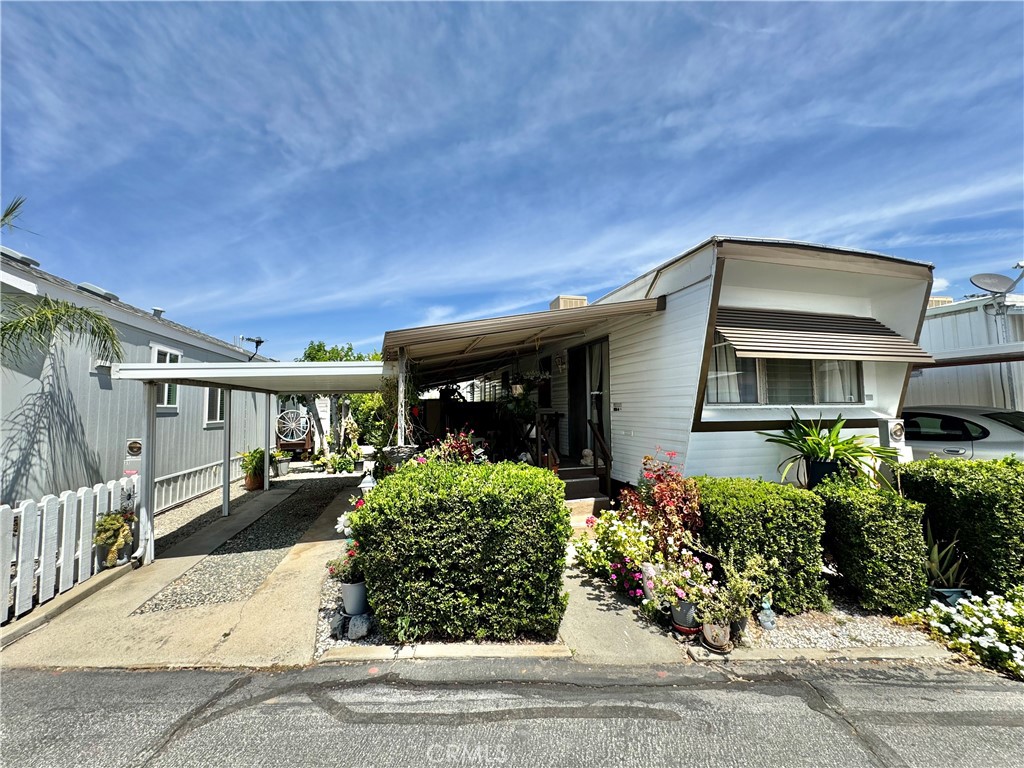 13576 california st 30