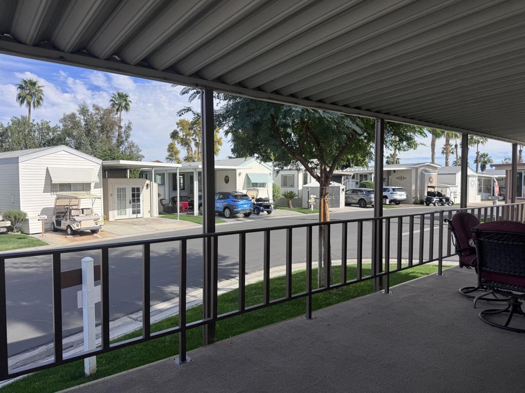 84136 Avenue 44 178