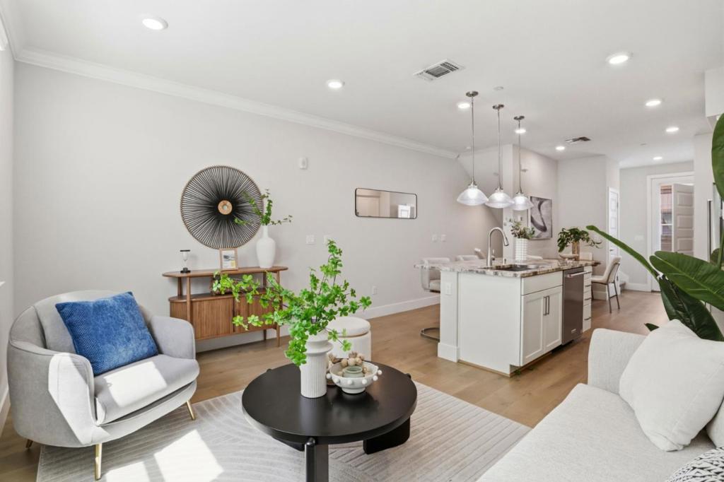 1506 Cherry Circle