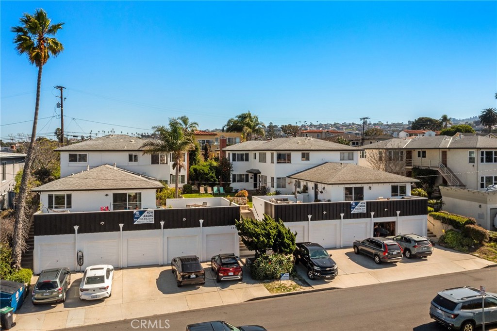 124 Palos Verdes Boulevard