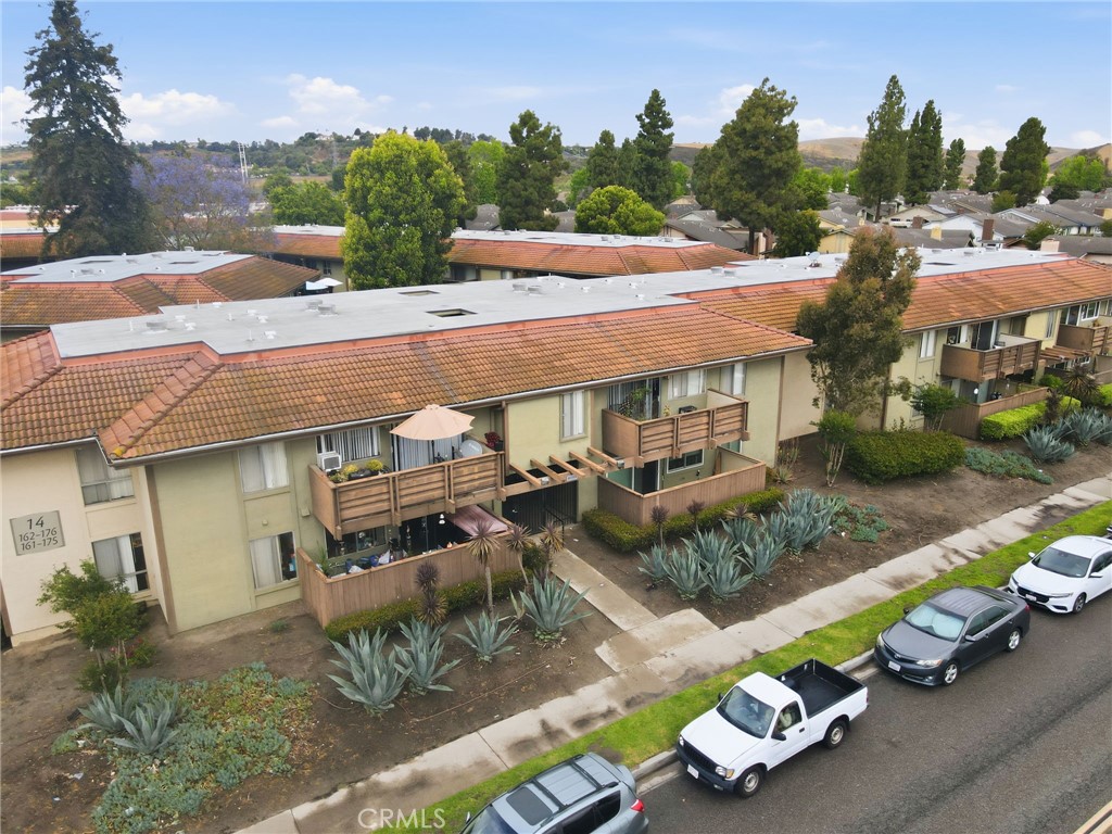 615 Fredricks 167