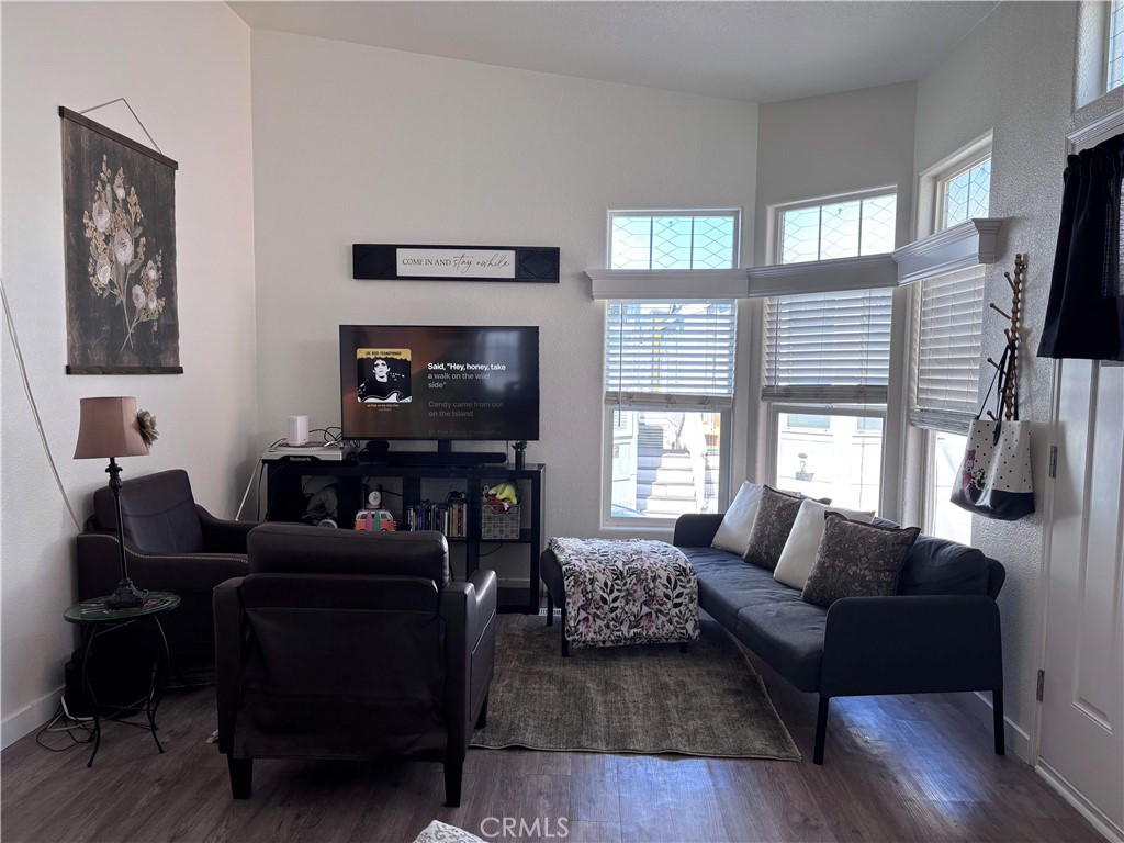 8250 Lankershim Boulevard ELM 3