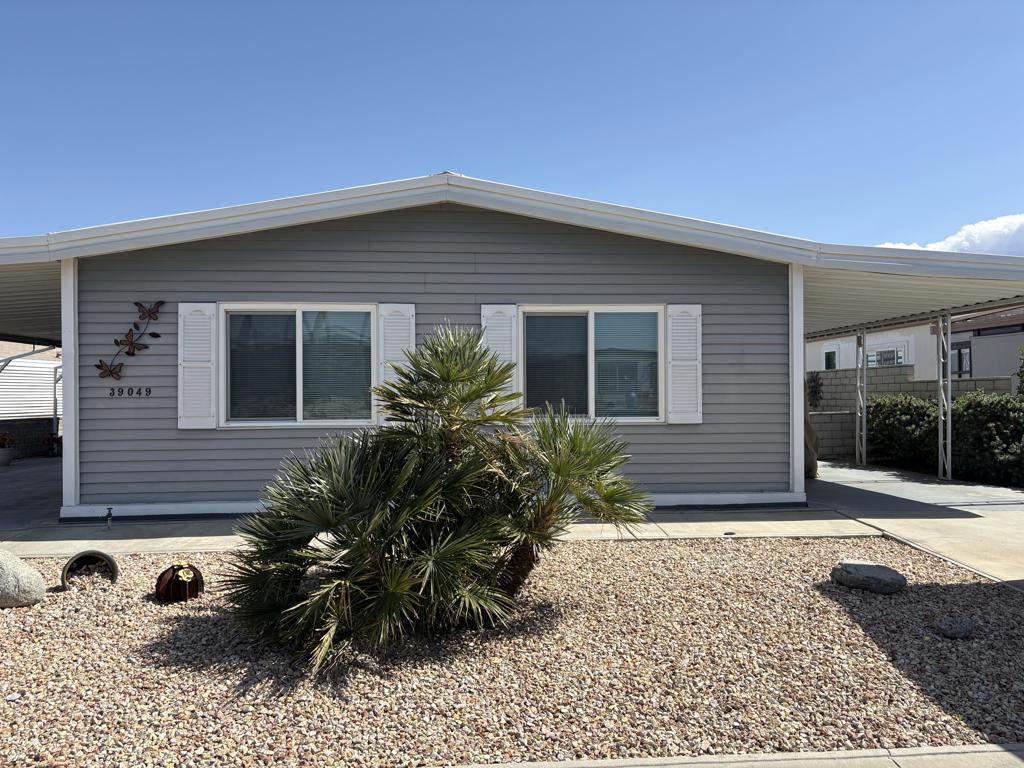 39049 Desert Greens Drive E