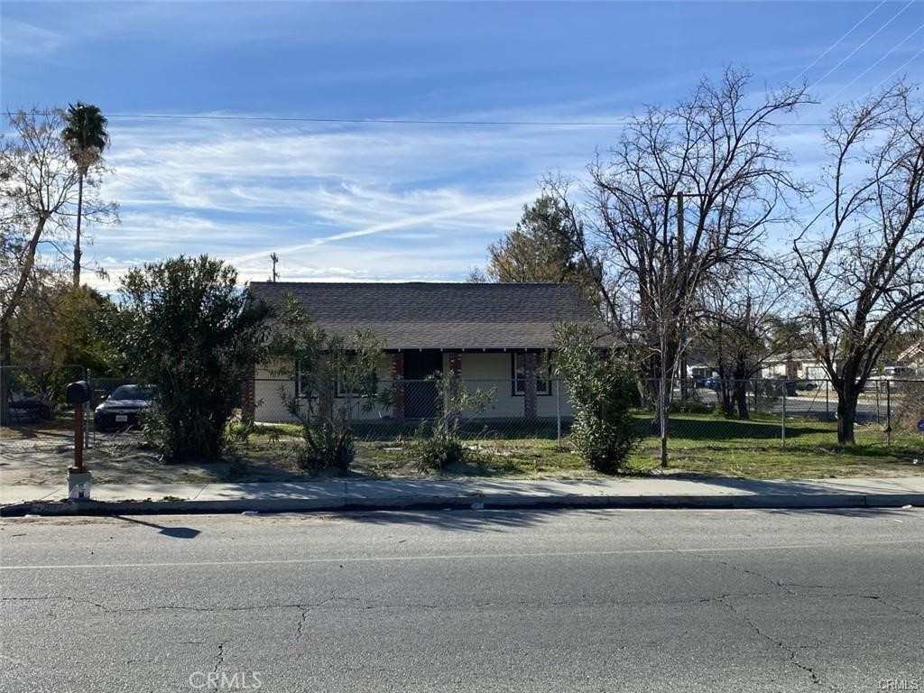 802 E Main Street