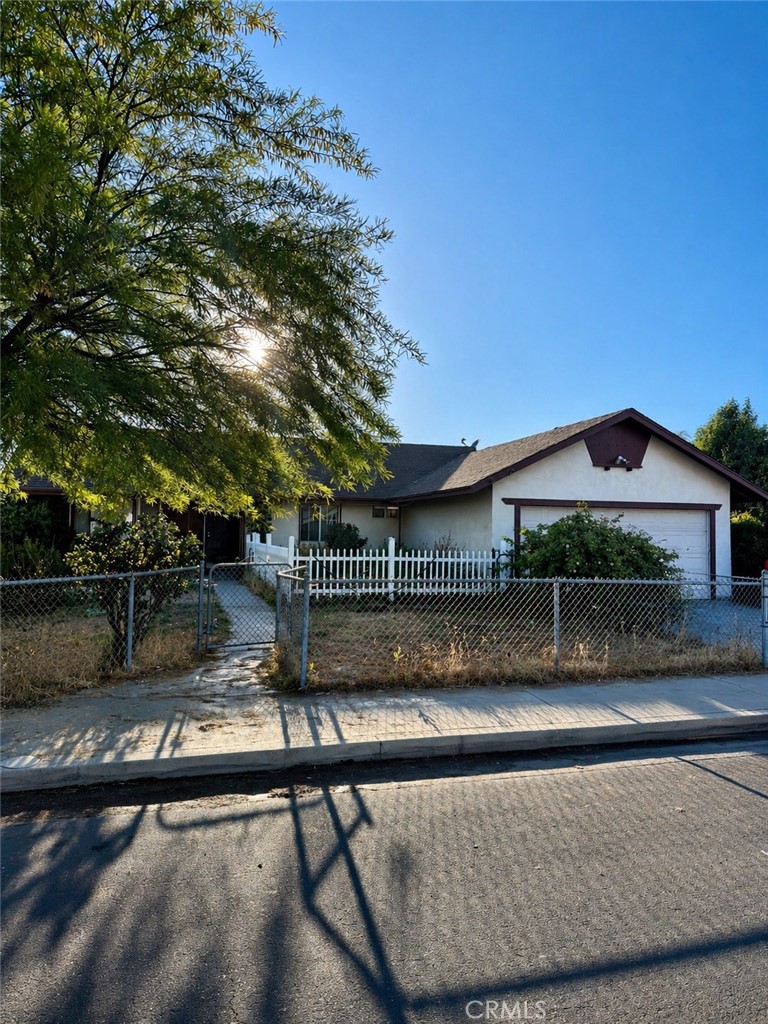 26445 Katharin Street