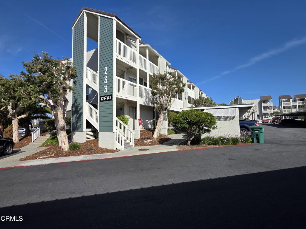 233 S Ventura Road S 123
