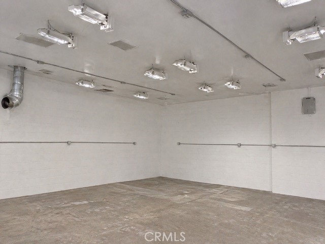 21016 S Alameda