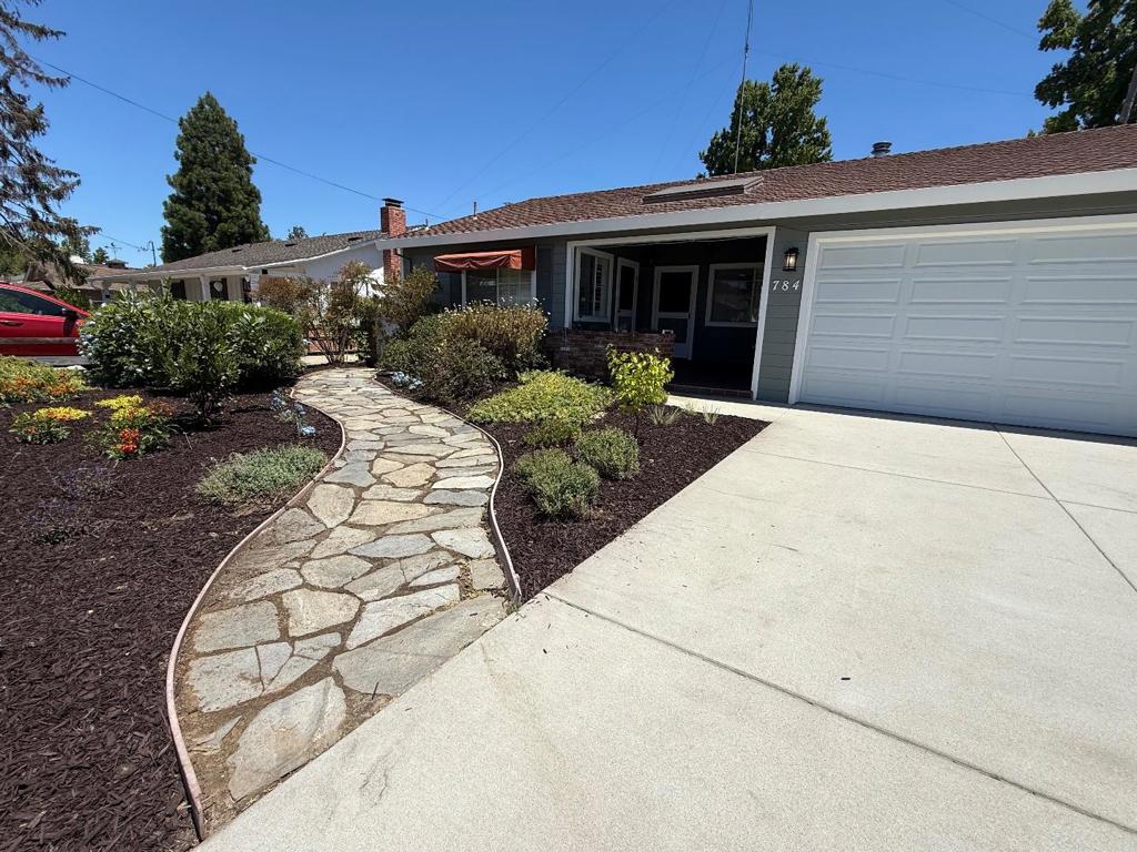 784 Sherman Oaks Drive