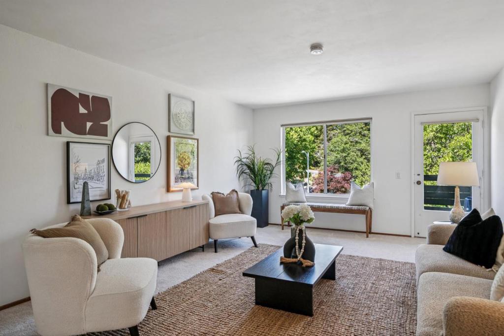 4004 Farm Hill Boulevard 303