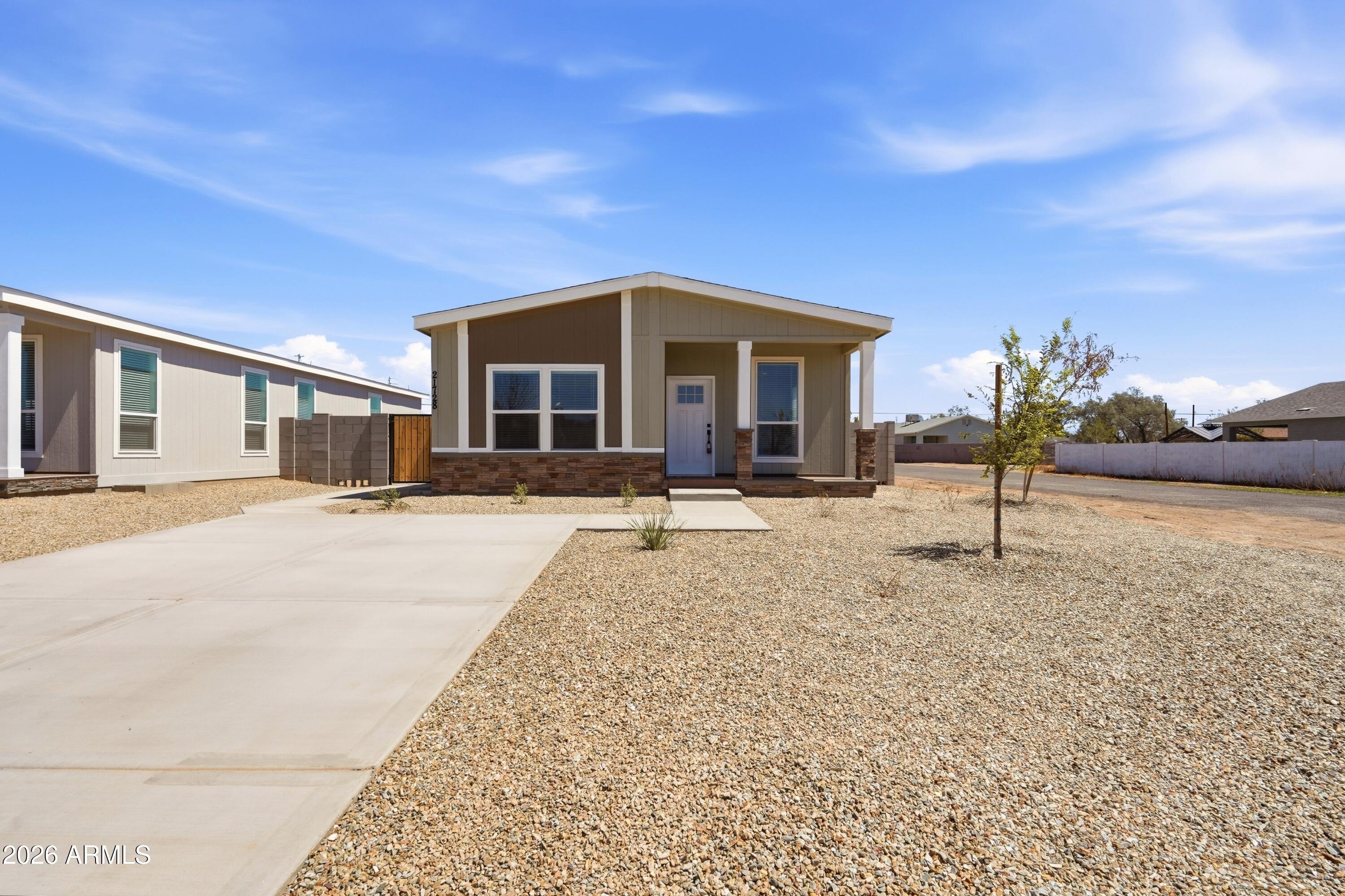 21728 W ROOSEVELT Avenue, Wittmann, AZ 85361