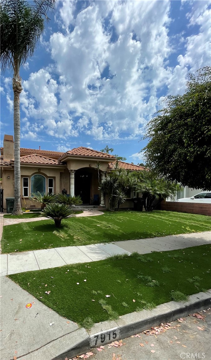 7915 Harper
