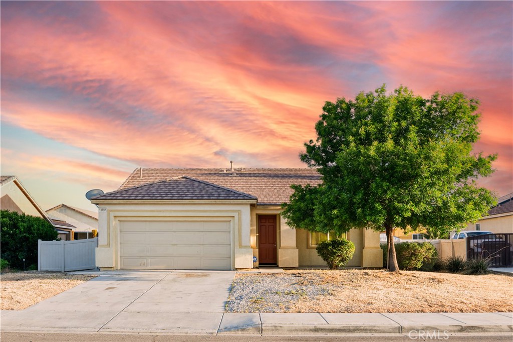 11797 Maywood