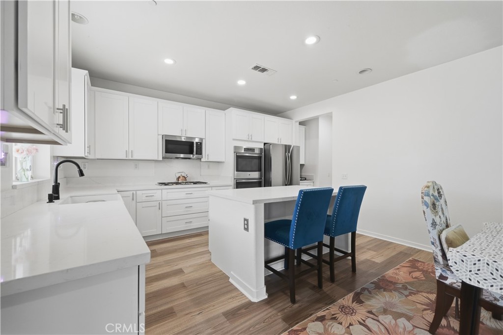 34308 Heather Ridge