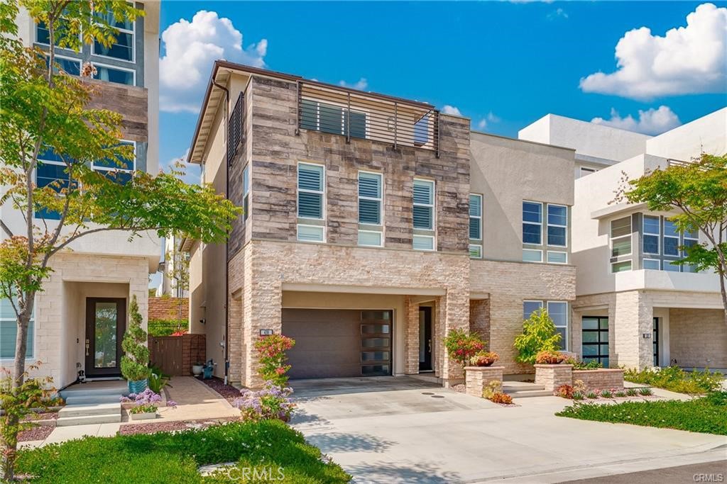 438 Sycamore Dr.