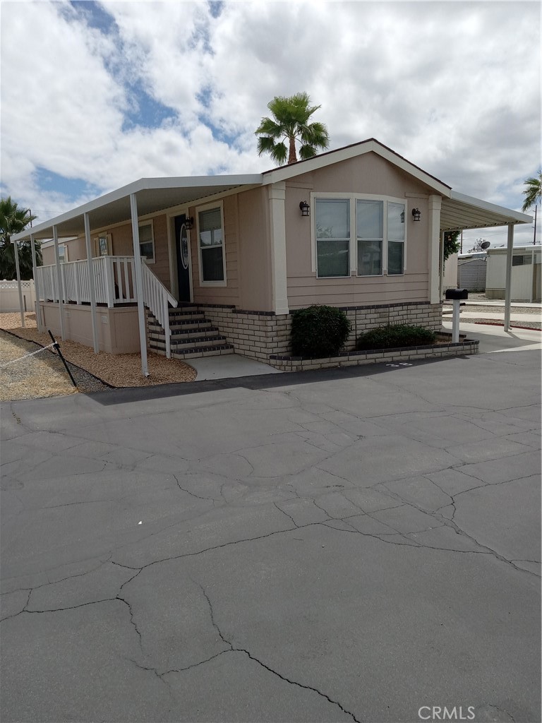 999 S Santa Fe Avenue 38