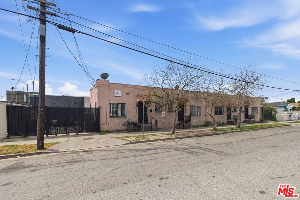 1570 E 110th Street