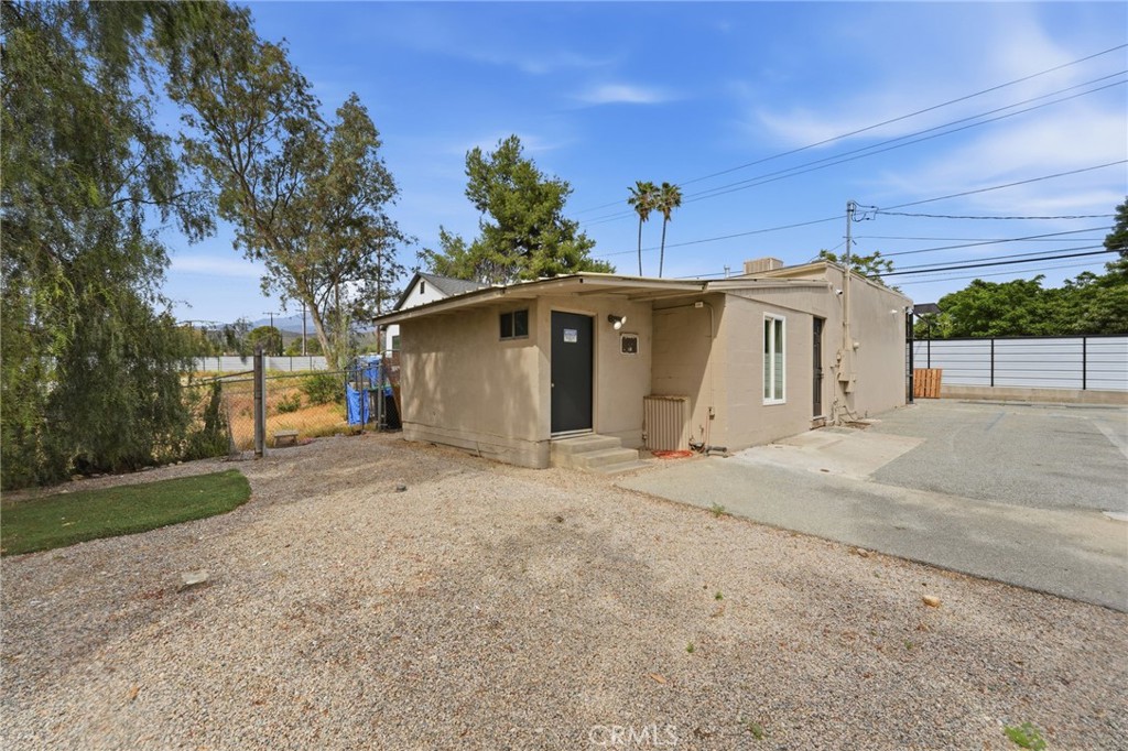 10043 Beaumont Avenue