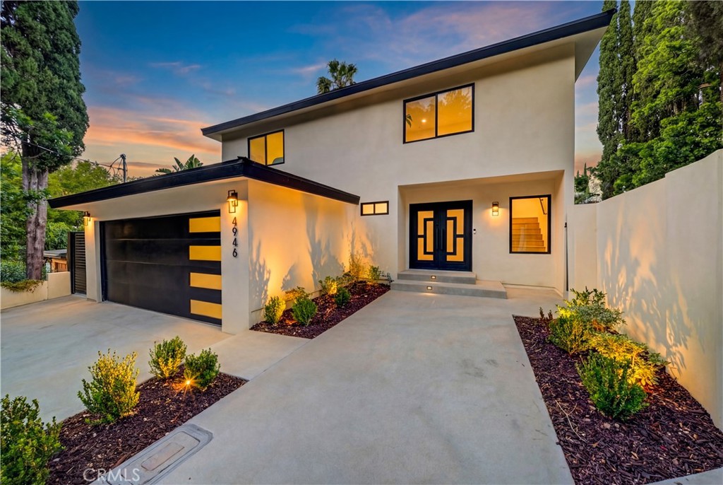 4946 Llano