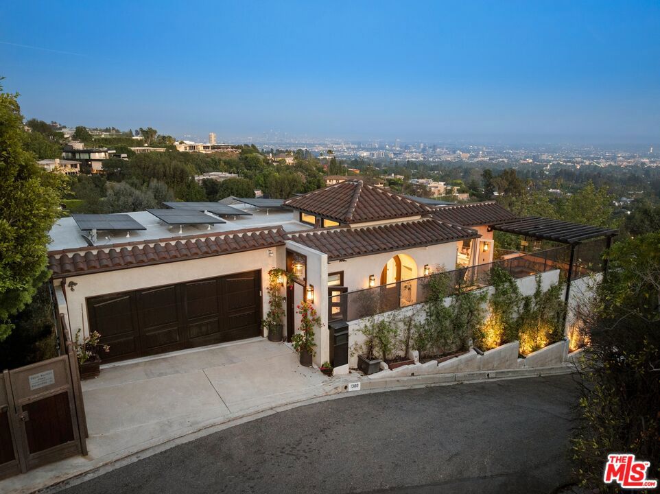 1380 Summitridge Place