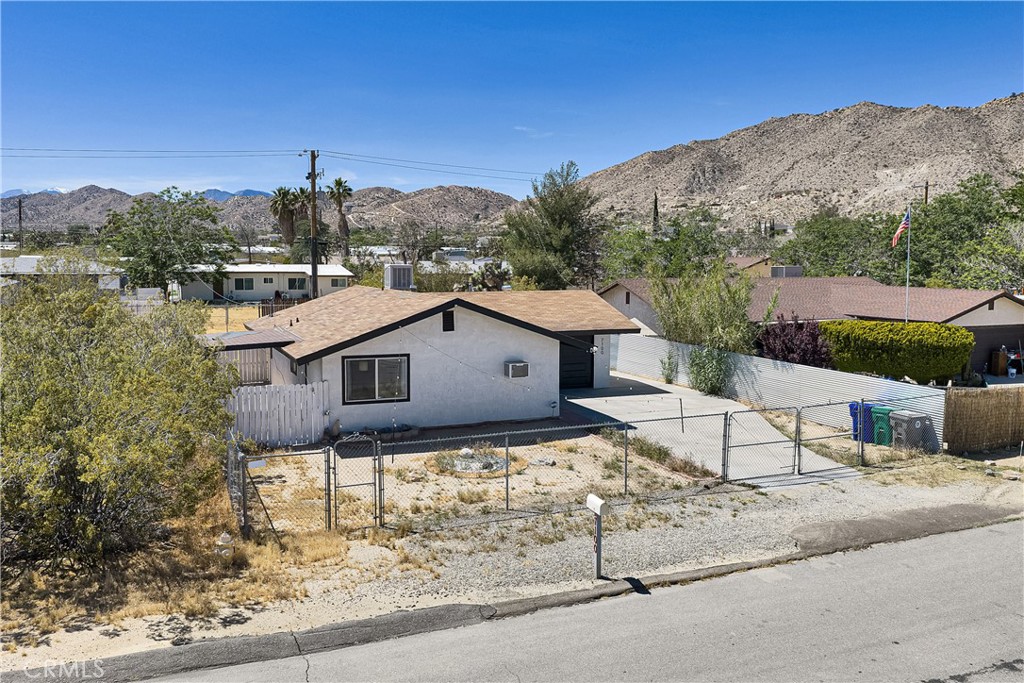7100 Cholla Avenue