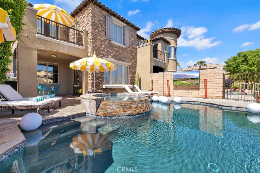 43240 Bacino Court