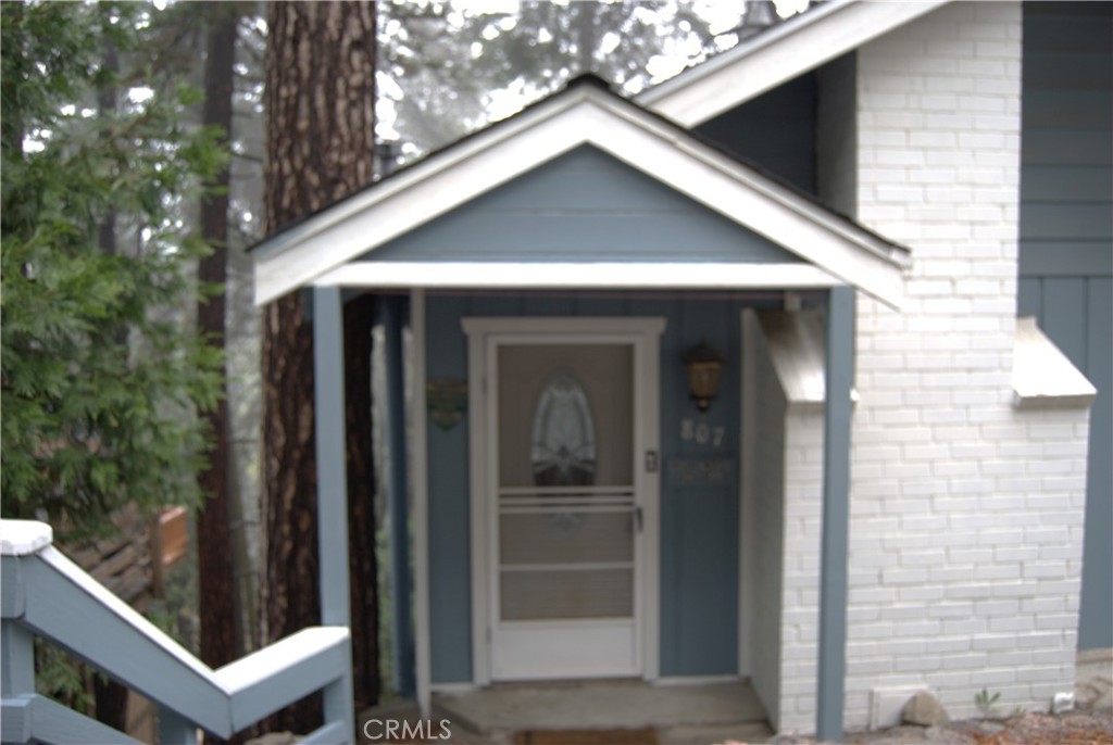 807 Sierra Vista