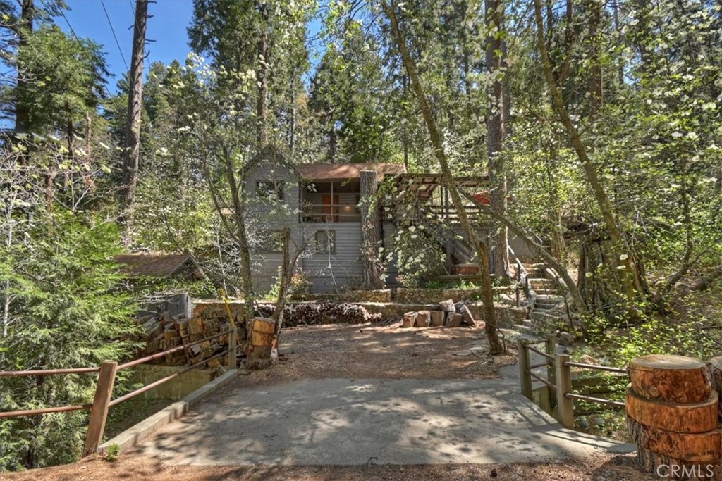 851 Cottage Grove