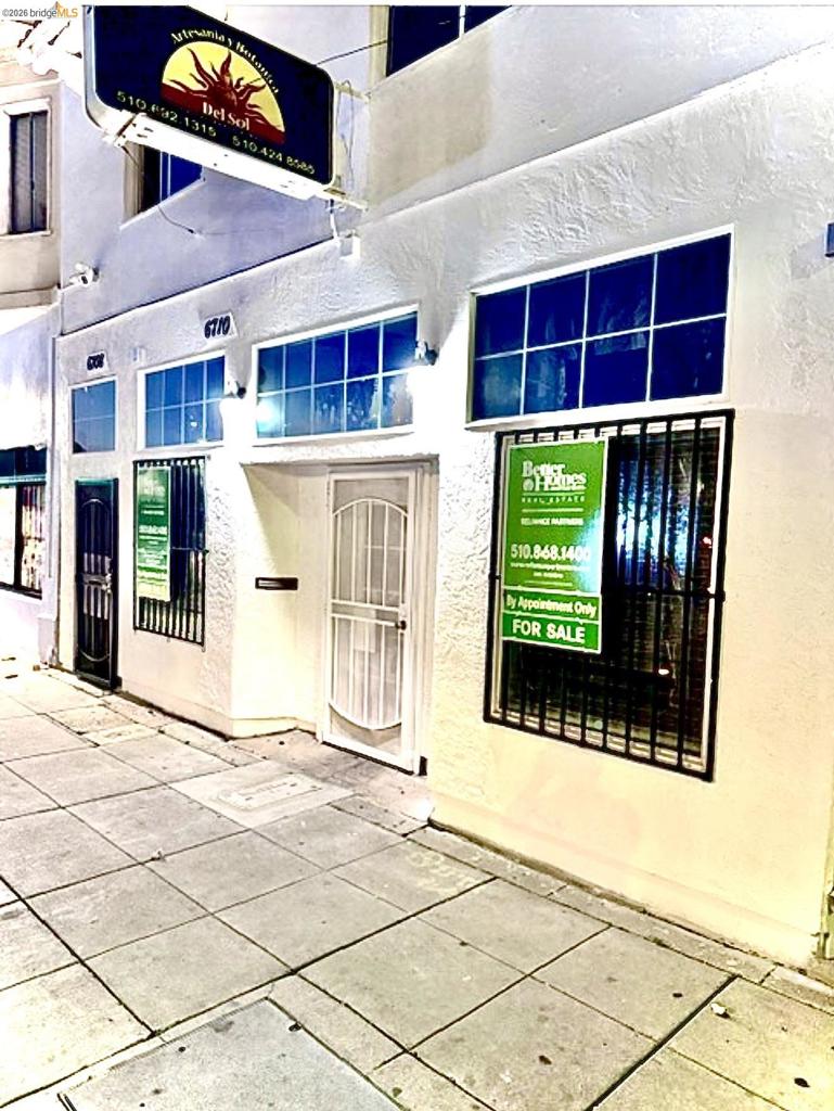 6710 International Blvd