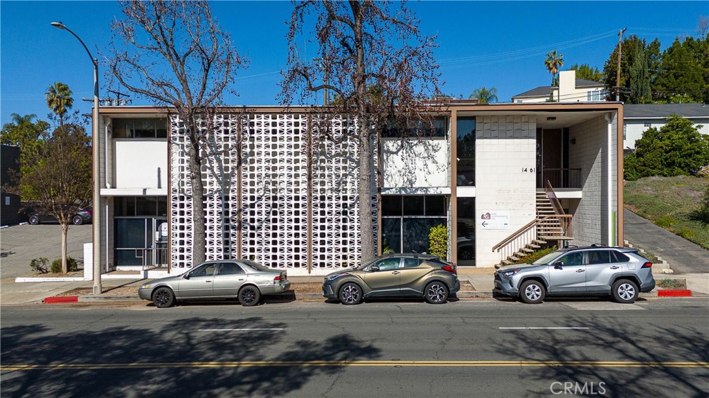 1461 E Chevy Chase Drive