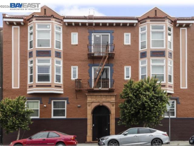 2624 Foothill Blvd