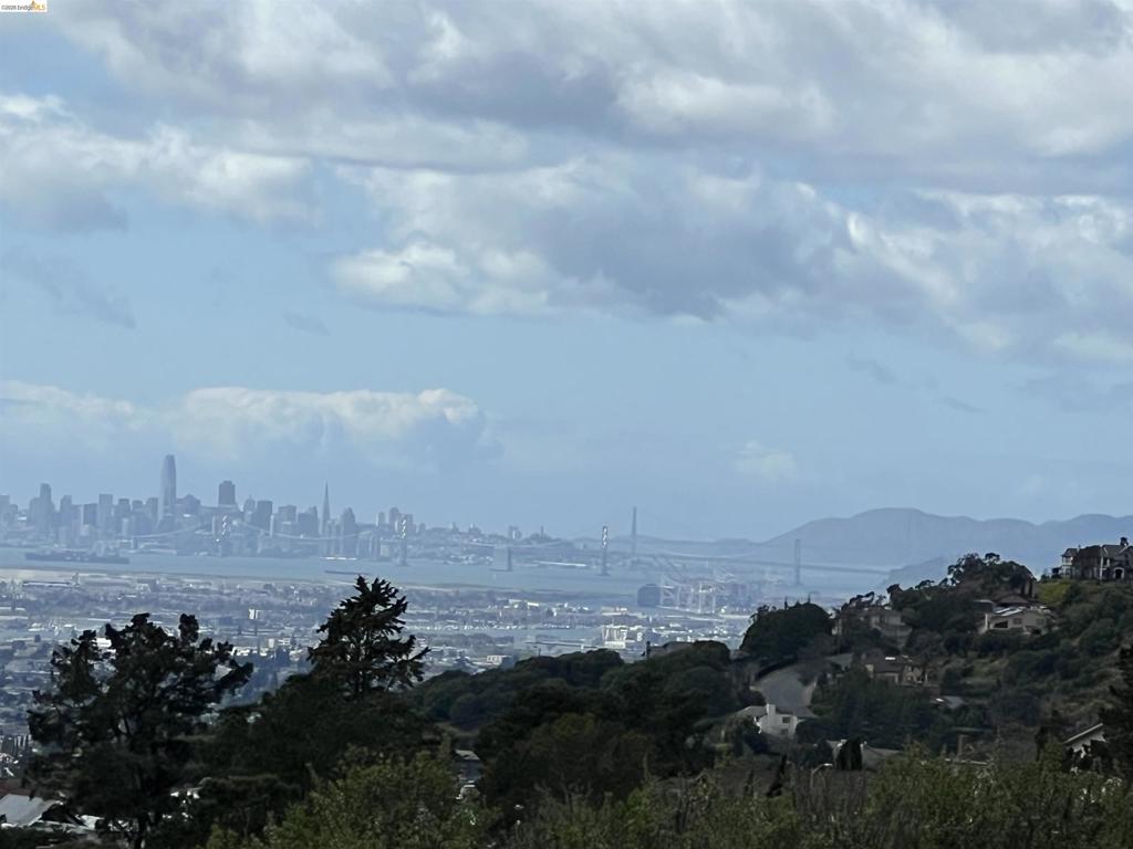 14381 Skyline Blvd
