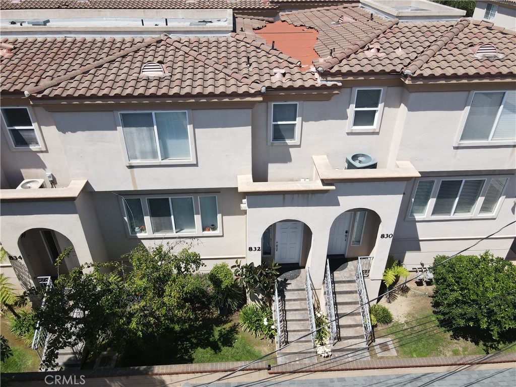 832 Arlington