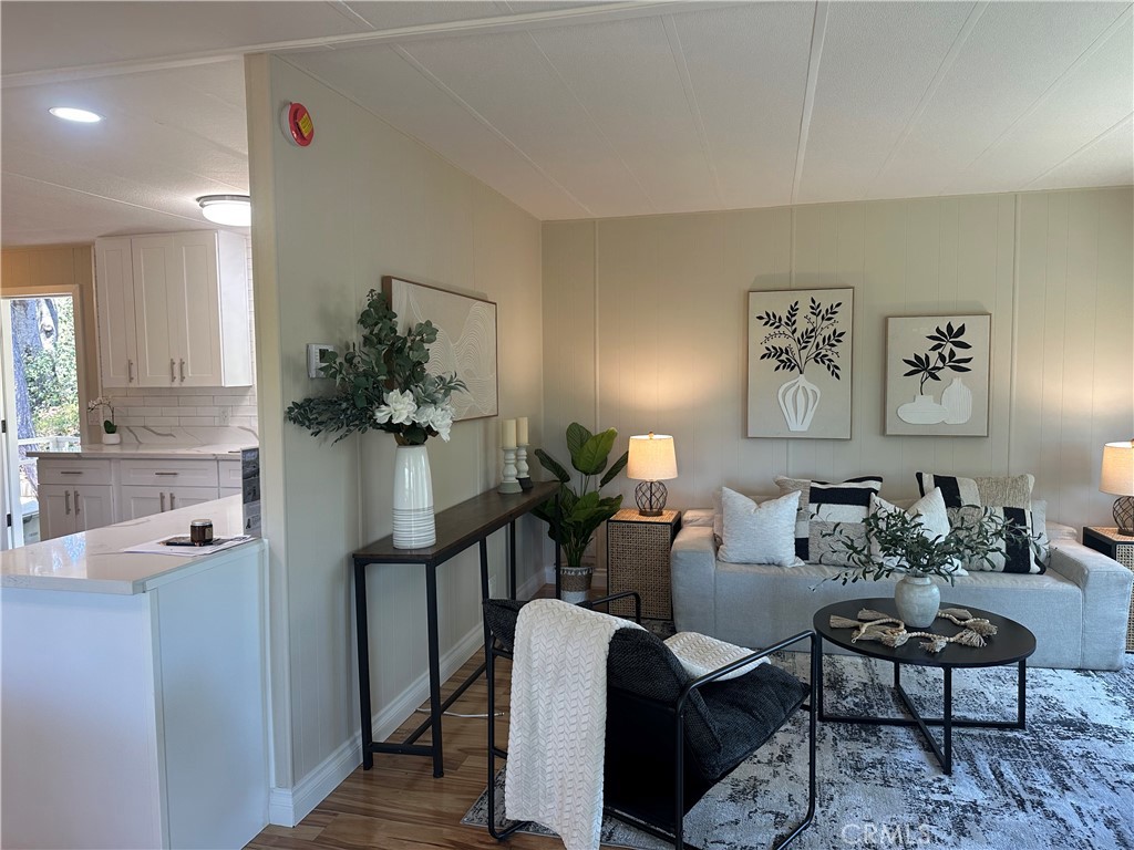 4747 Oak Crest 96
