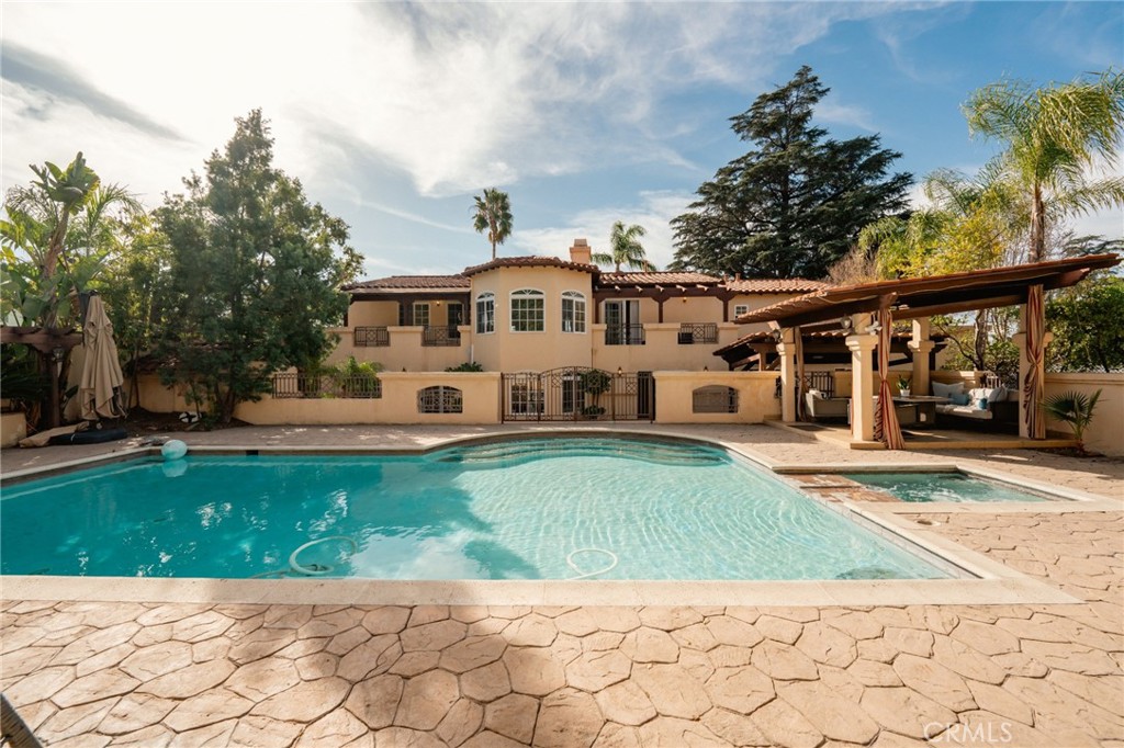 828 S Sunset Canyon