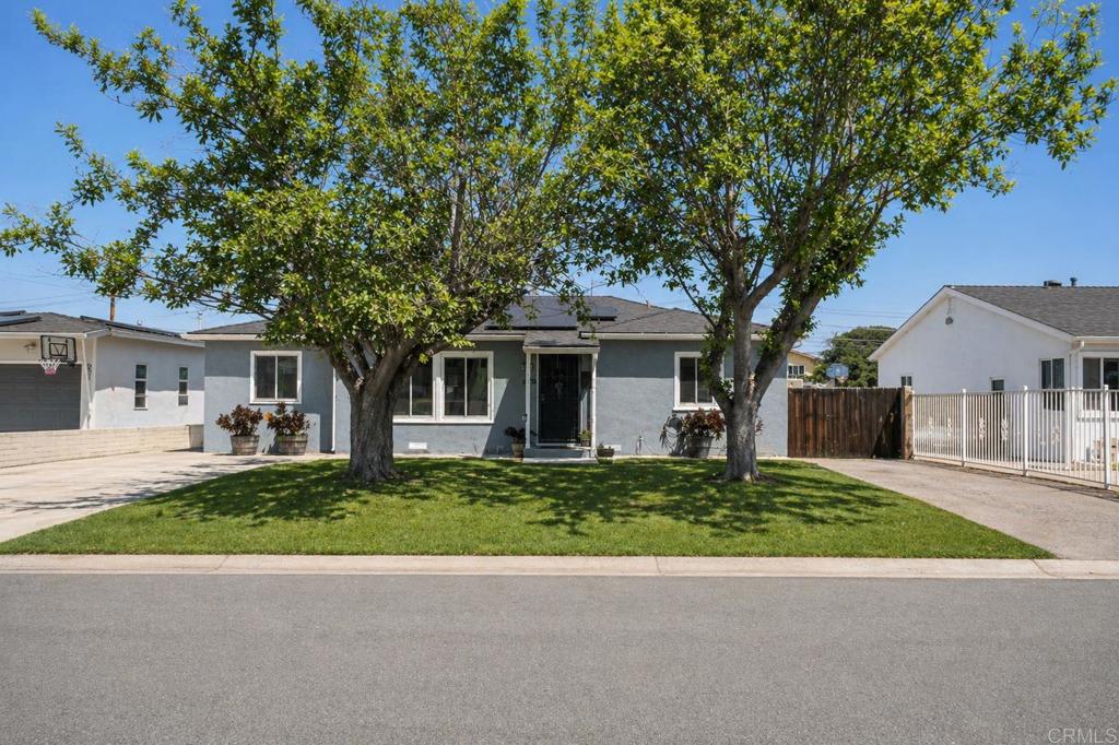 638 Patricia Ln