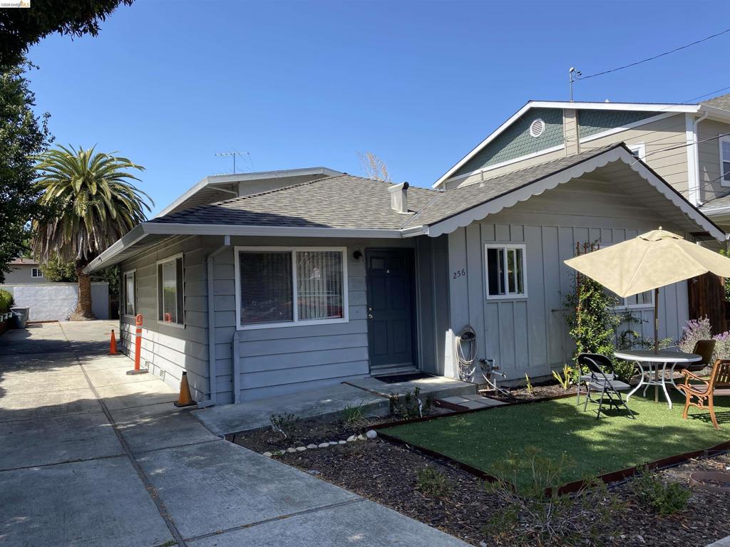 256 Pettis Ave