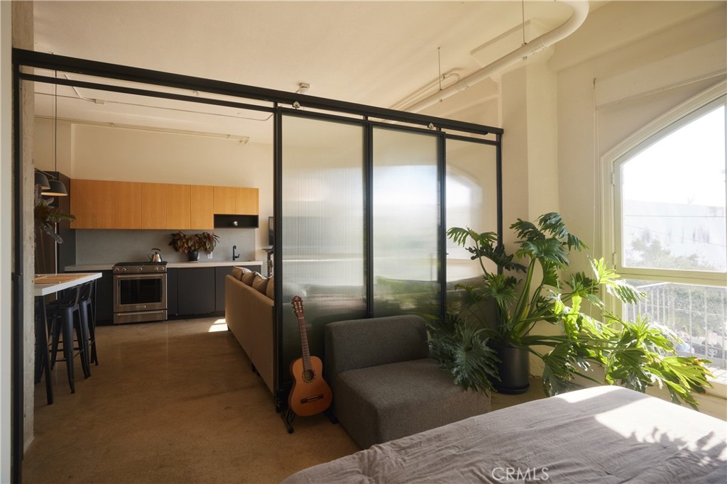 315 E 8th Street 205