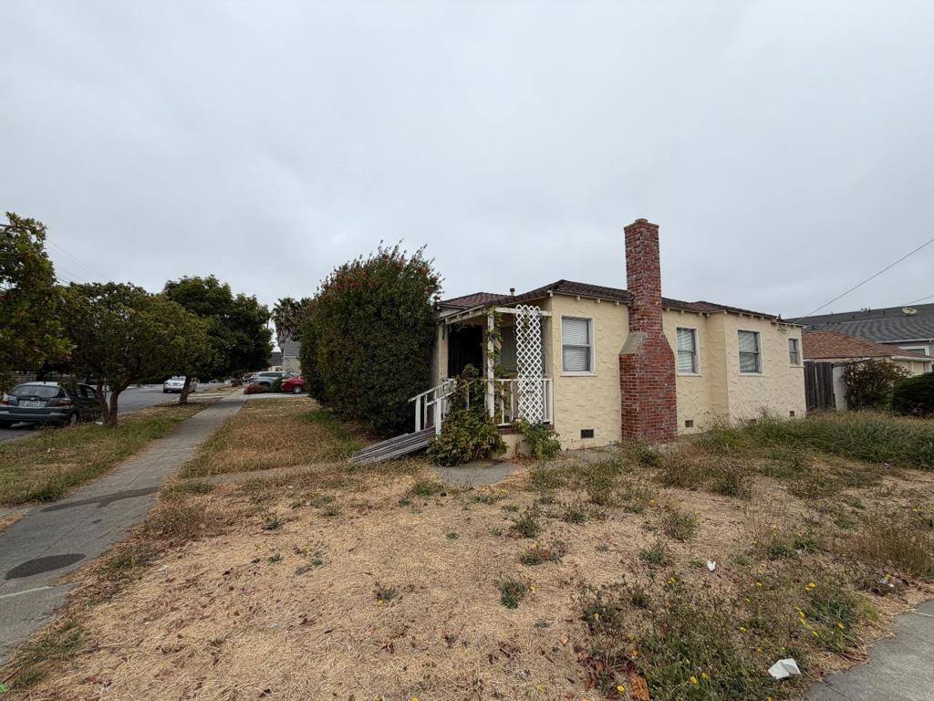 3627 Nevin Avenue