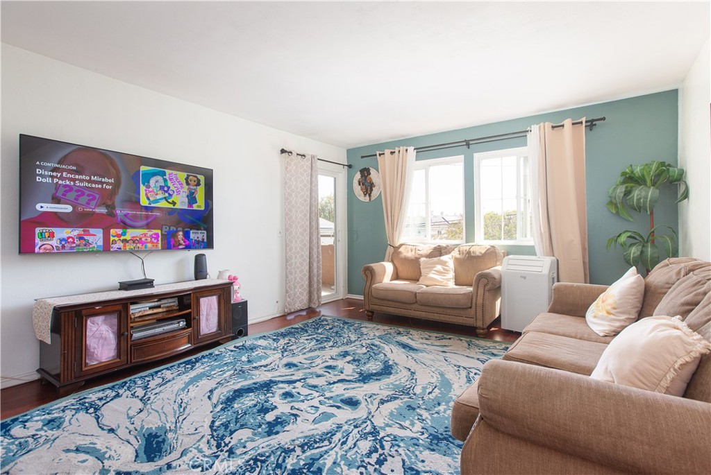 2507 E 15th Street 214